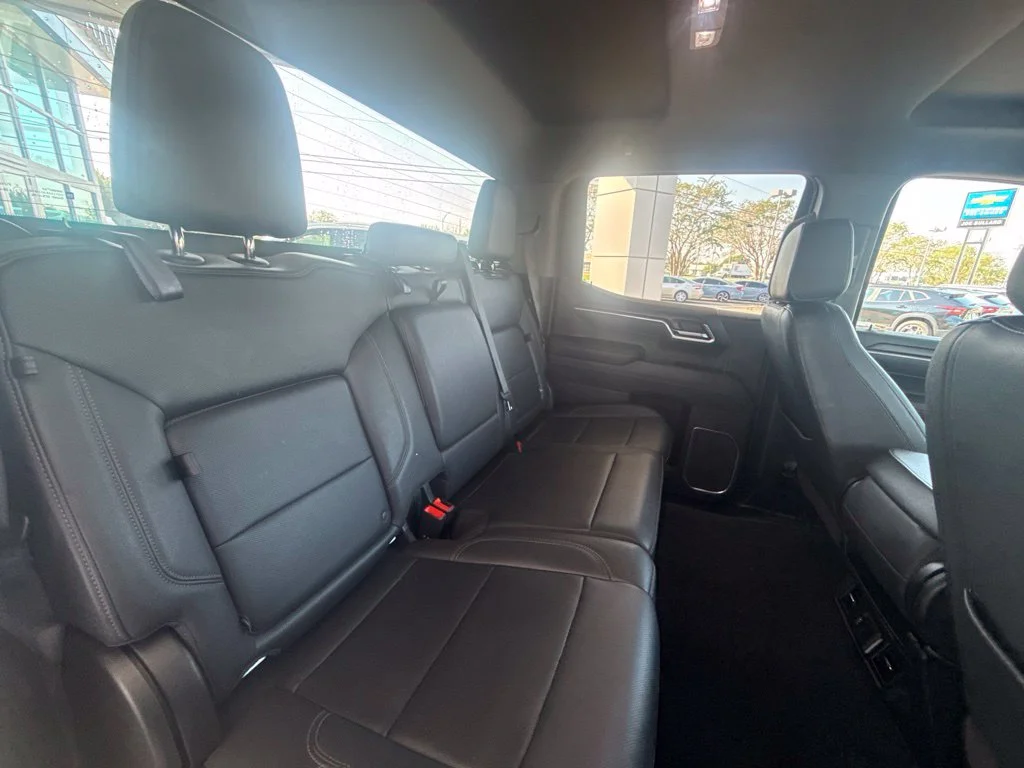 Used 2025 Summit White GMC SLT image 38