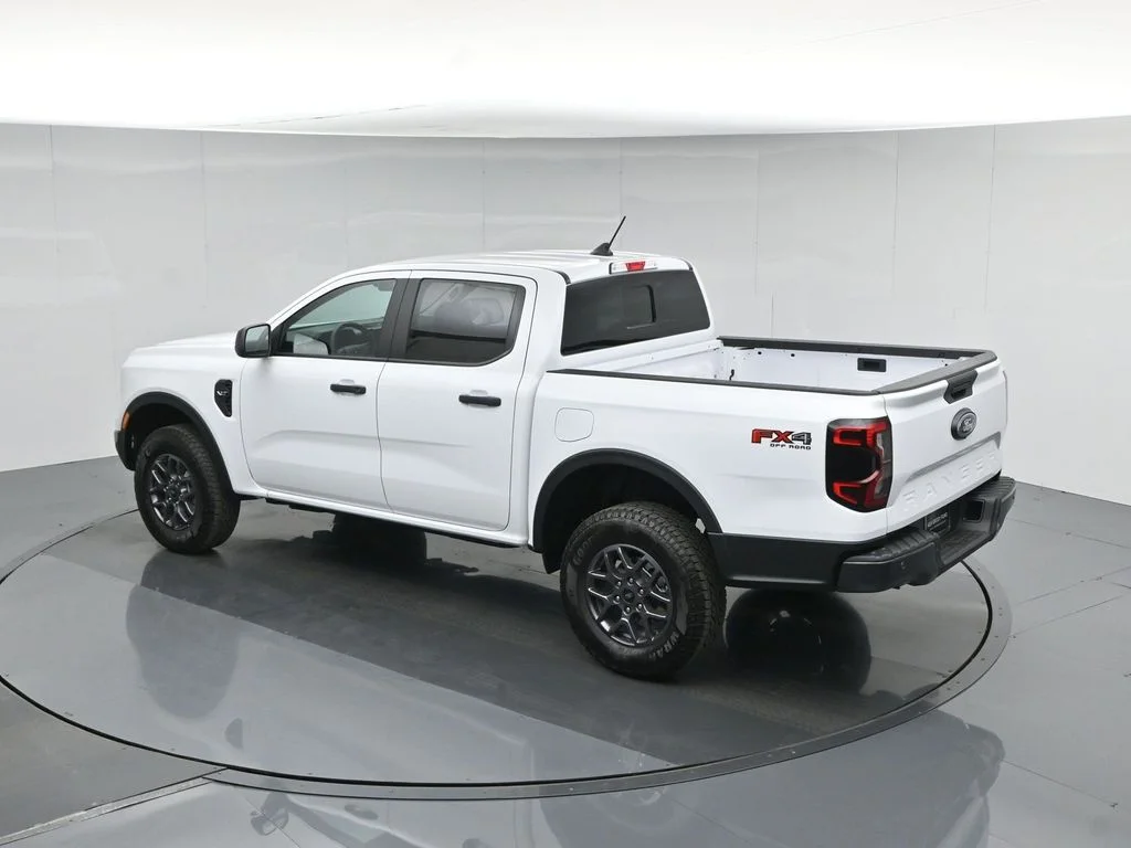 New 2026 Oxford White Ford XLT image 39
