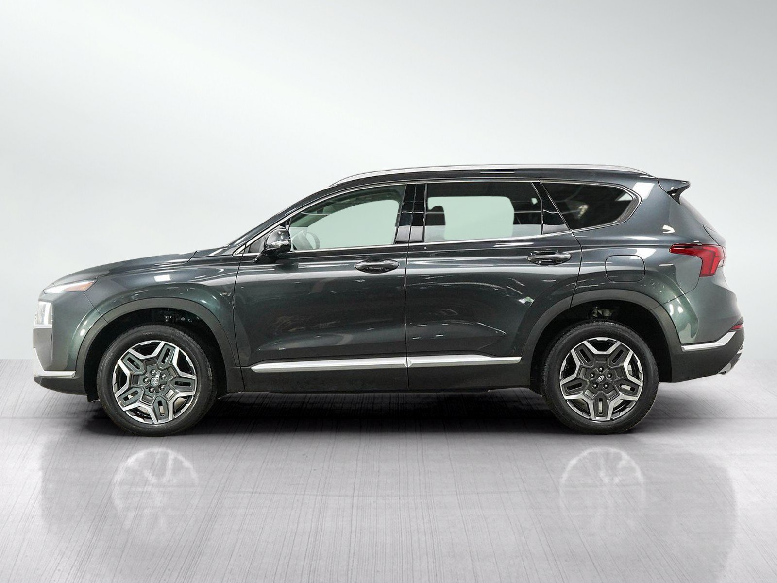 Used 2023 Hyundai Santa Fe Limited with VIN 5NMS4DAL4PH617876 for sale in Minneapolis, Minnesota