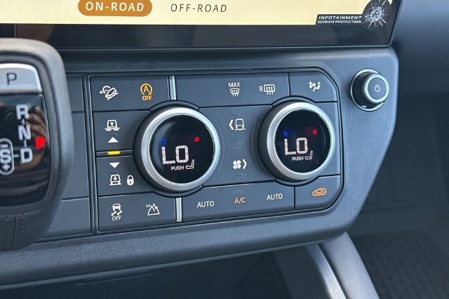 New 2026 Woolstone Green Land Rover S image 19