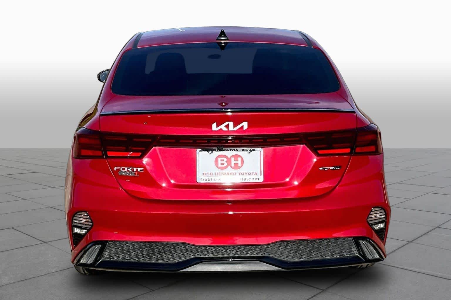 Used 2024 Currant Red Kia GT-Line image 5