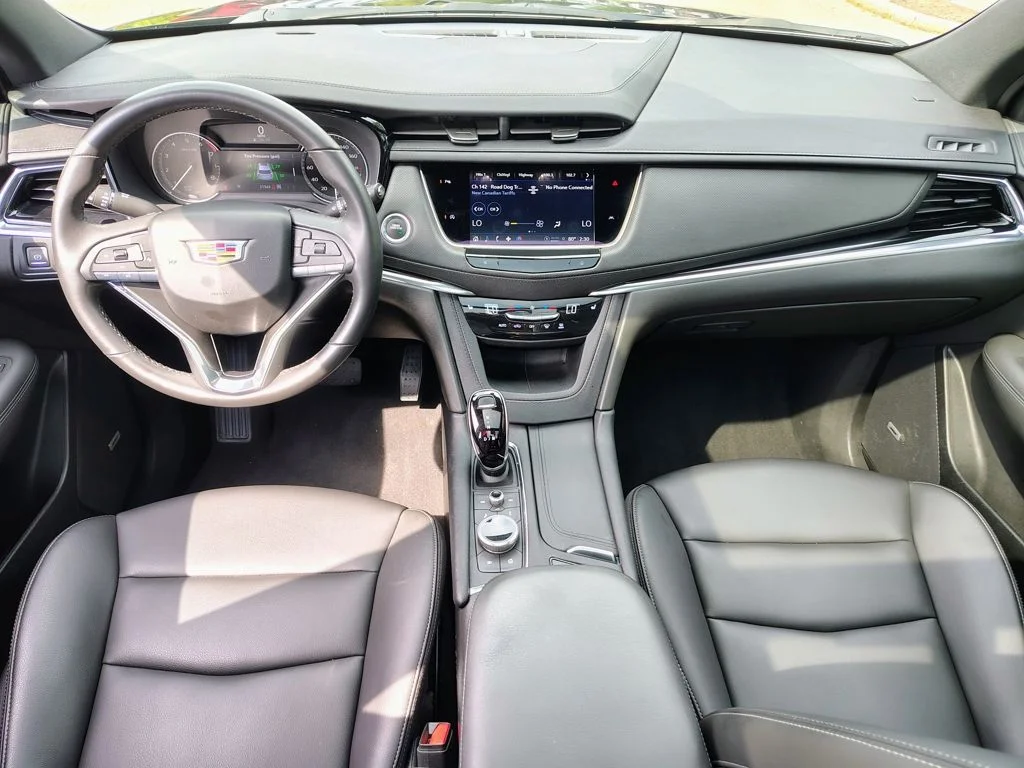 Used 2024 Black Cadillac Luxury image 40