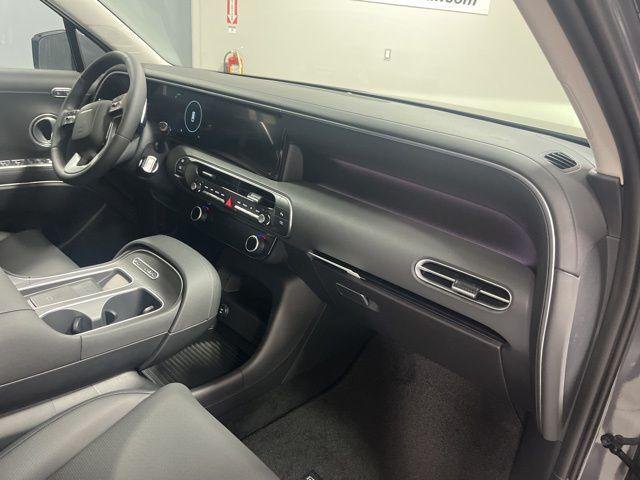 New 2026 Gray Hyundai SEL Premium FWD image 25