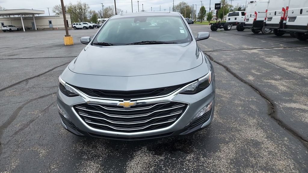 Used 2024 Gray Chevrolet LT image 3