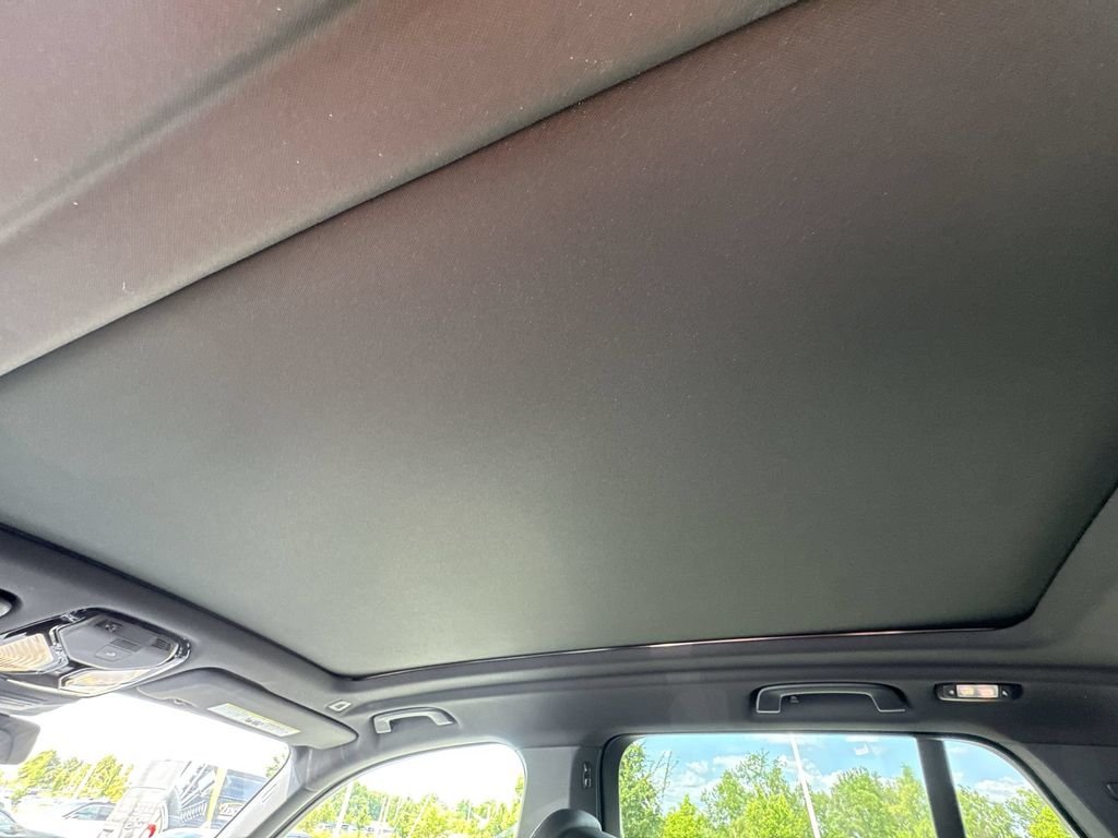 New 2026 Dravit Grey Metallic BMW xDrive40i image 16
