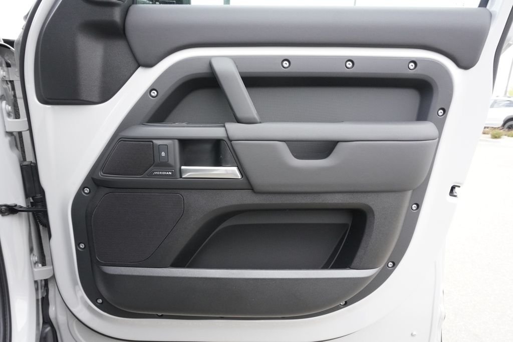 New 2026 Borasco Grey Land Rover S image 21