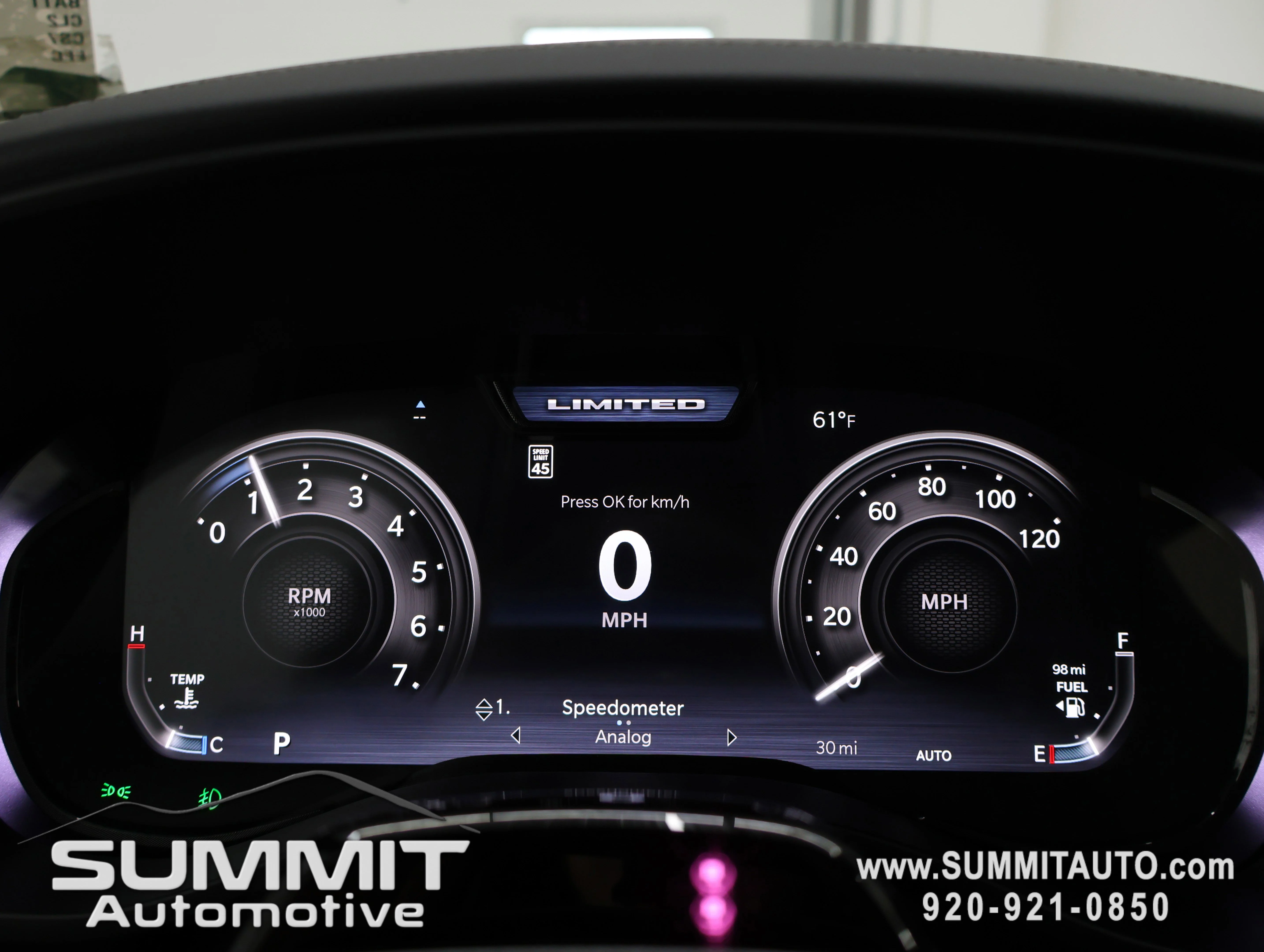 New 2026 Diamond Black Crystal Pearl-Coat Exterior Paint RAM Limited image 13