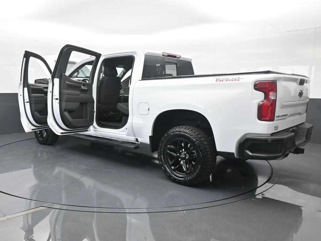 Used 2024 Summit White Chevrolet LT Trail Boss image 86