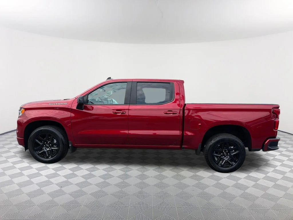 Used 2025 Red Chevrolet RST image 8