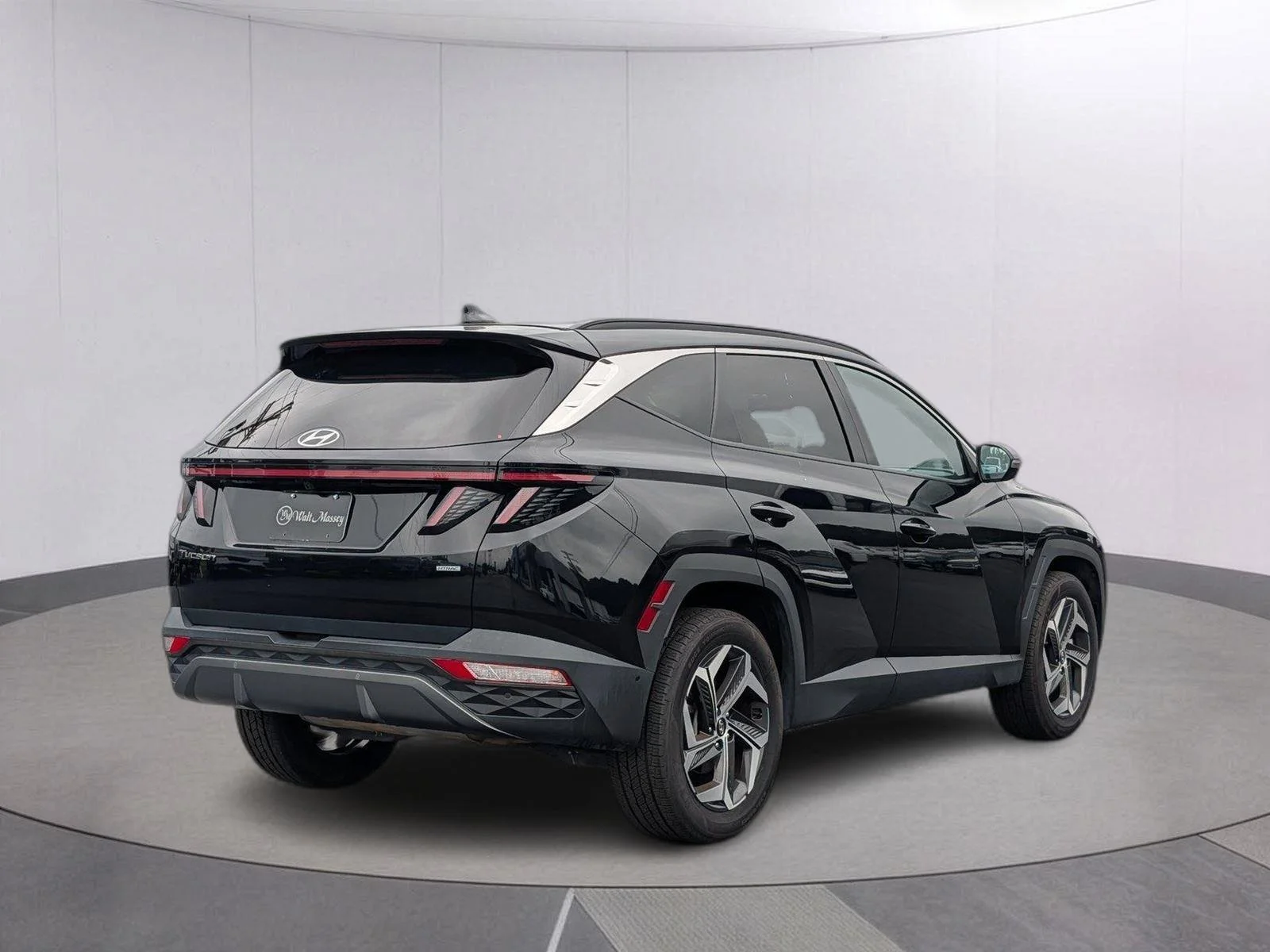 Used 2024 Black Pearl Hyundai Limited image 5