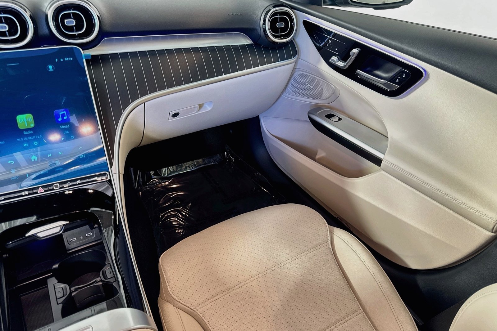 New 2026 Twilight Blue Metallic Mercedes-Benz C 300 image 21