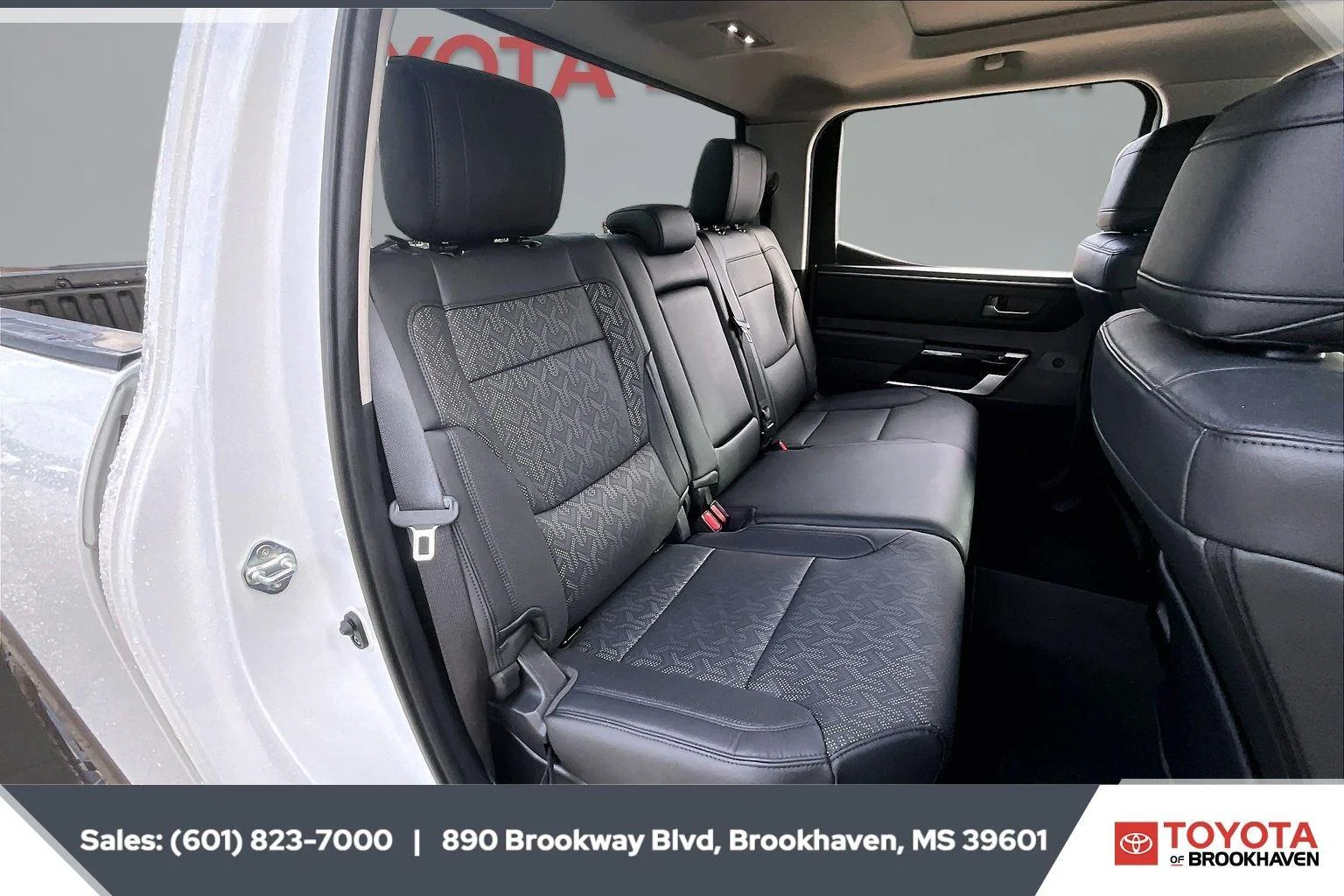 Used 2024 Wind Chill Pearl Toyota Limited Hybrid image 20