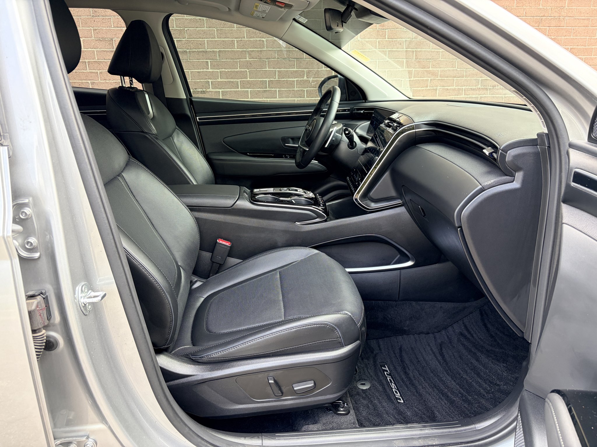 Used 2024 Shimmering Silver Hyundai Limited image 24