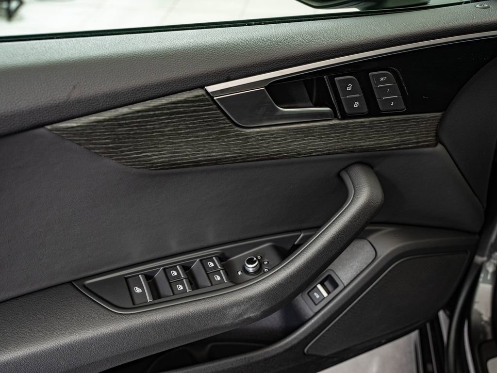 Used 2024 Pearl Audi 45 S line Premium image 21