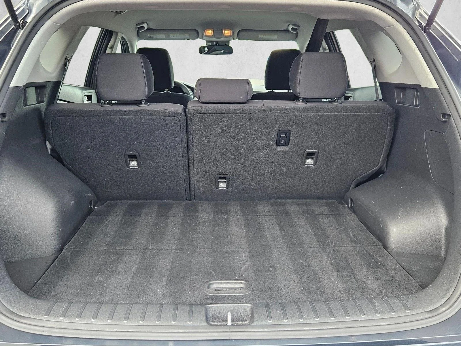 Used 2019 Dusk Blue Hyundai SE image 6