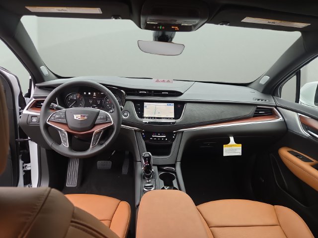 New 2026 Crystal White Tricoat Cadillac Premium Luxury image 2