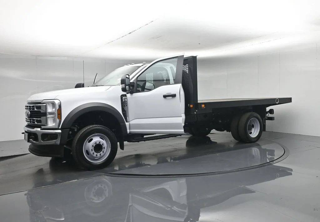 New 2026 Oxford White Ford XL image 5
