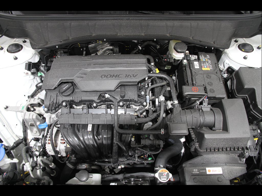 Used 2026 Atlas White Hyundai SEL Sport image 21