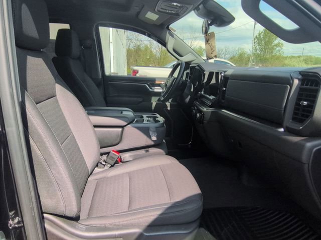 Used 2025 Black Chevrolet LT (2FL) image 30