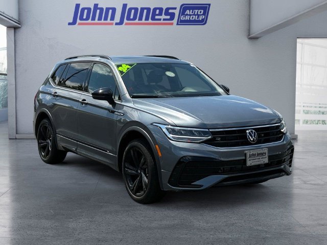 Used 2024 Gray Volkswagen 2.0T SE R-Line Black image 8
