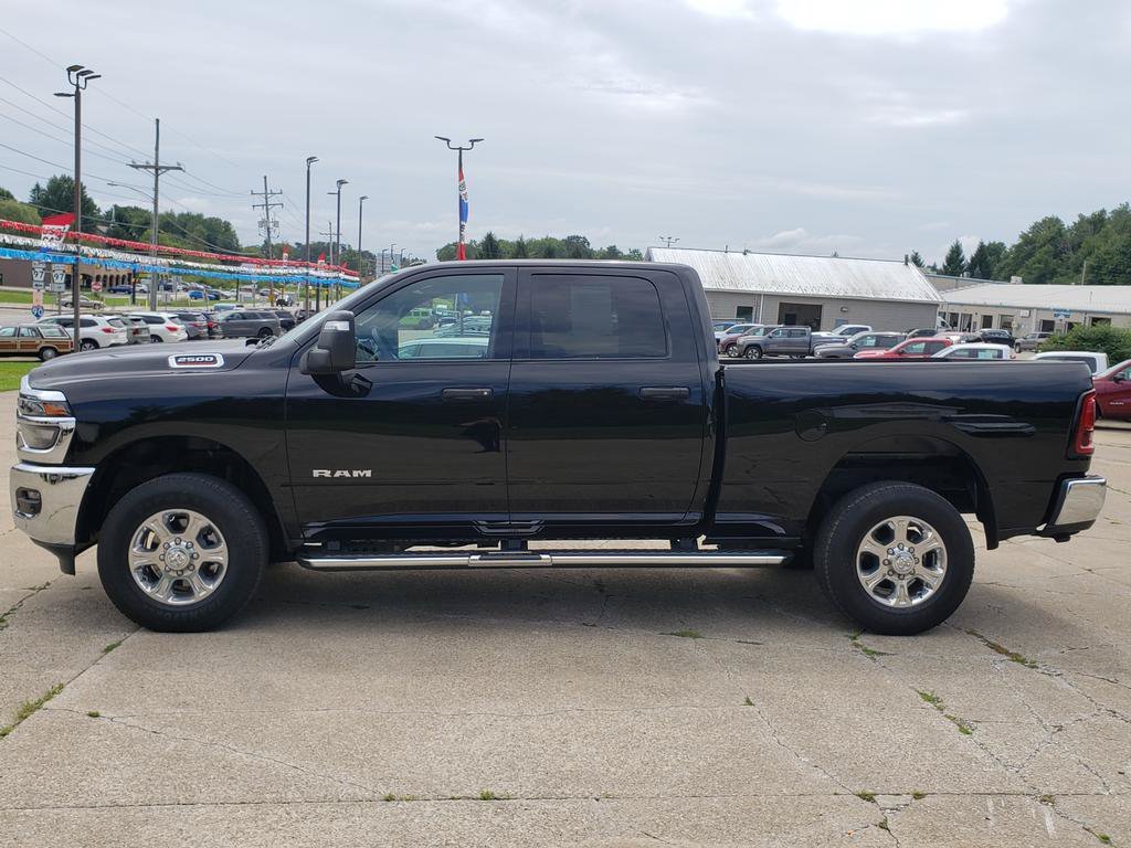 Used 2026 Diamond Black Crystal Pearlcoat Ram Big Horn image 6
