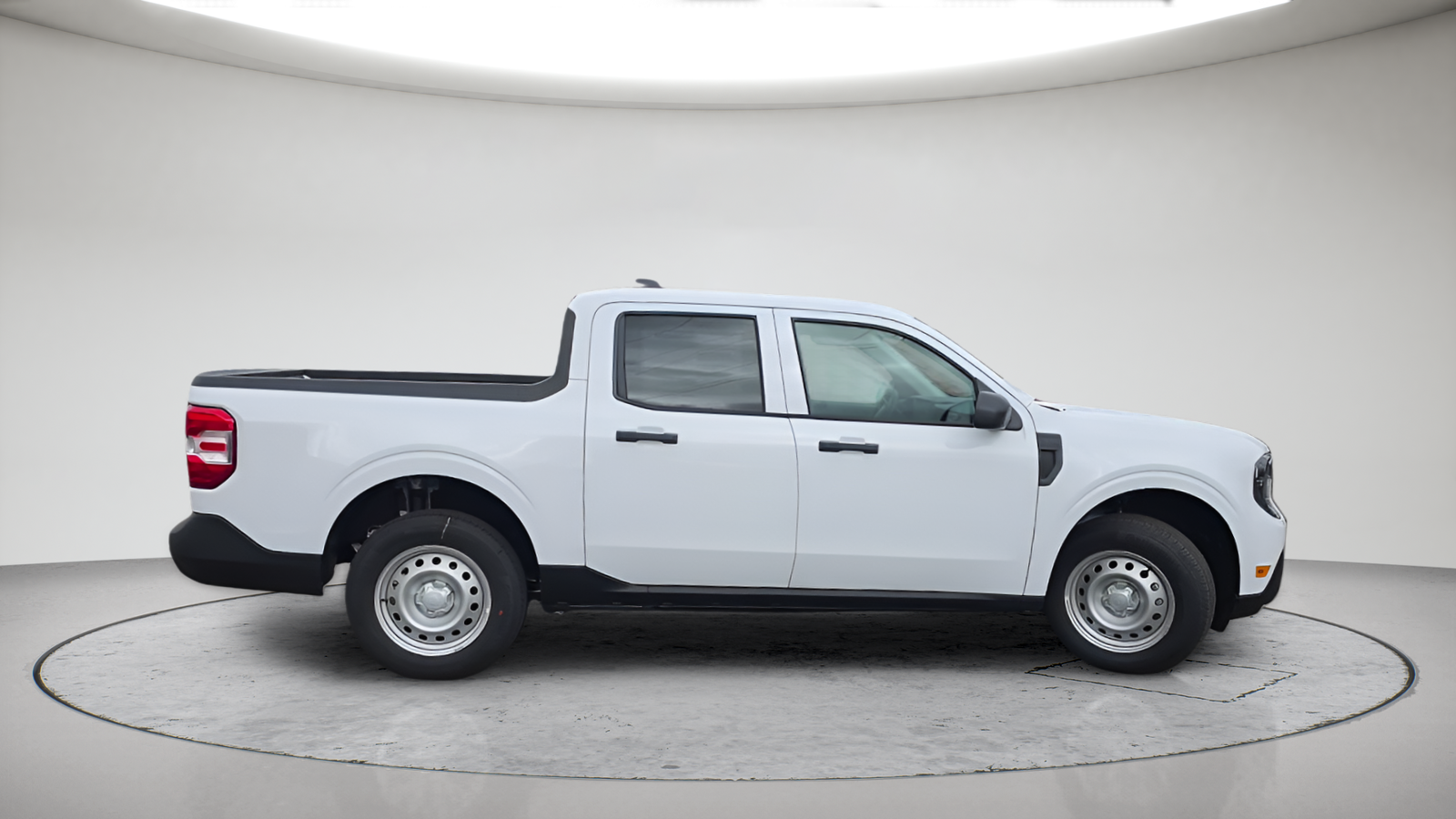 New 2026 Oxford White Ford XL image 5