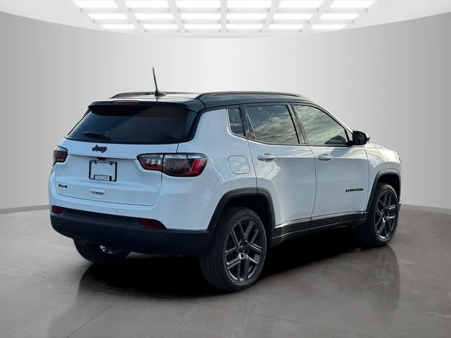 New 2026 Bright White Clear-Coat Exterior Paint Jeep Limited image 7