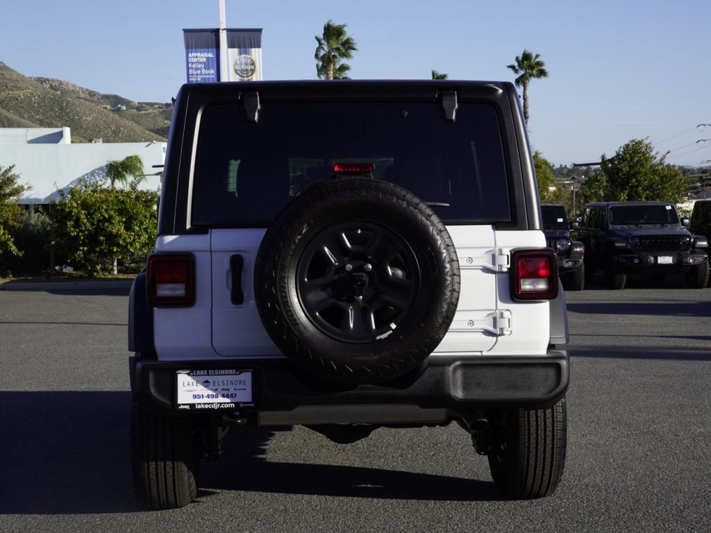 New 2026 Bright White Clear-Coat Exterior Paint Jeep Sport image 4