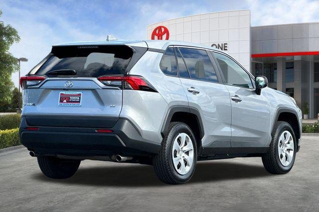 Certified Used 2022 SILVER SKY METALLIC Toyota  image 5