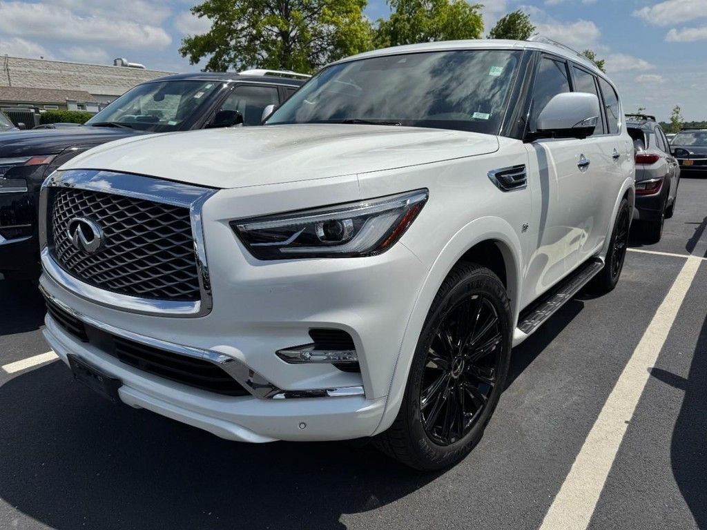 Used 2019 Moonstone White INFINITI LUXE image 3