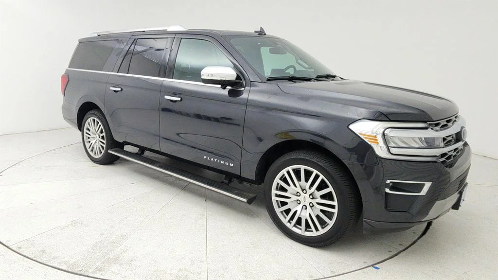 Used 2022 Gray Ford Platinum image 1