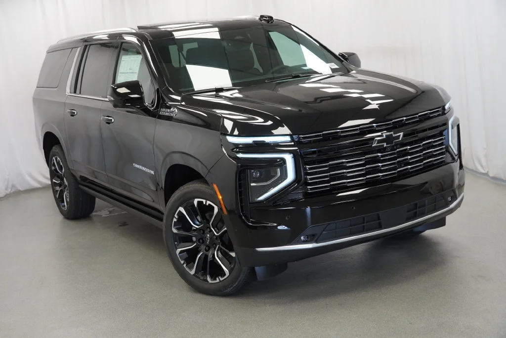 New 2026 Black Chevrolet High Country image 36