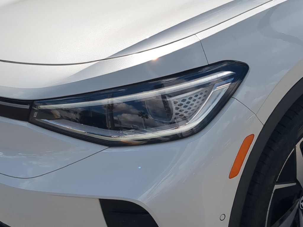 Certified Used 2023 White Volkswagen Pro S image 7