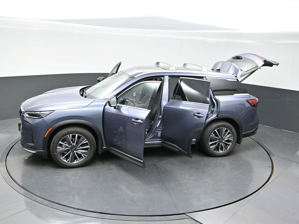 New 2027 MOONBOW BLUE INFINITI Luxe AWD image 44