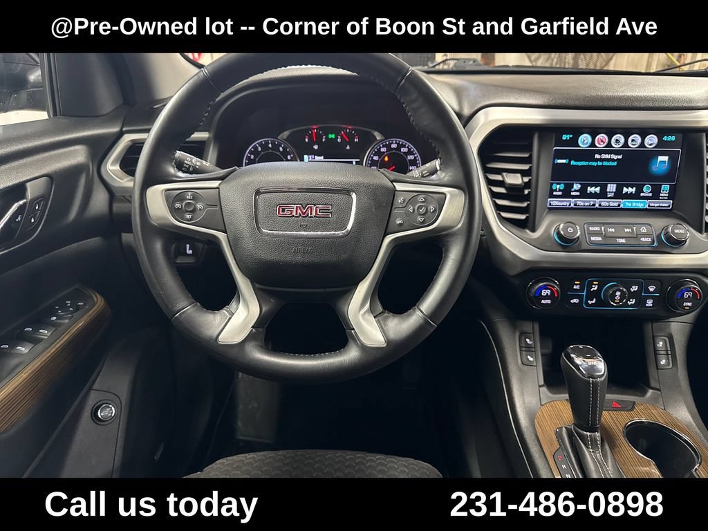 Used 2017 BLACK CHERRY METALLIC GMC SLE image 17