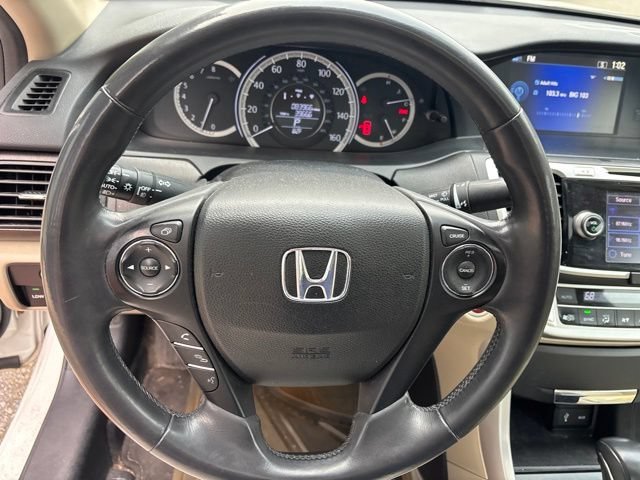 Used 2014 White Honda EX-L image 20