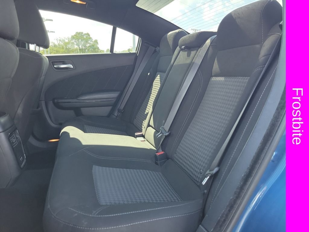 Used 2021  Dodge SXT image 7