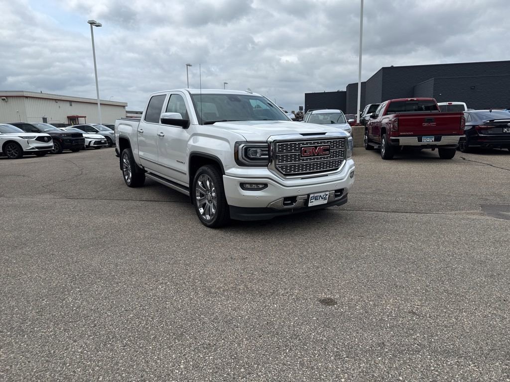 2016 GMC Sierra 4WD Crew Cab Short Box's photo