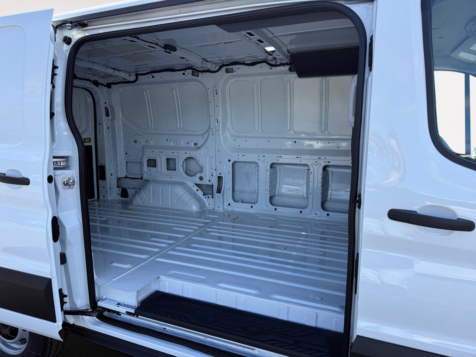 New 2026 Oxford White Ford Cargo Van image 18