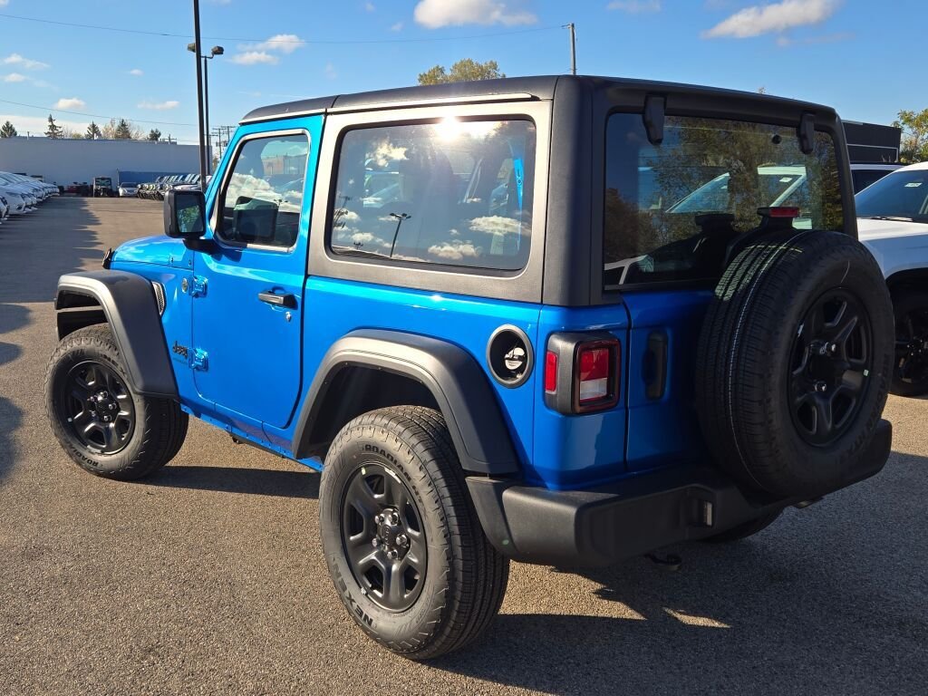 New 2026 Hydro Blue Pearl-Coat Exterior Paint Jeep Sport image 12