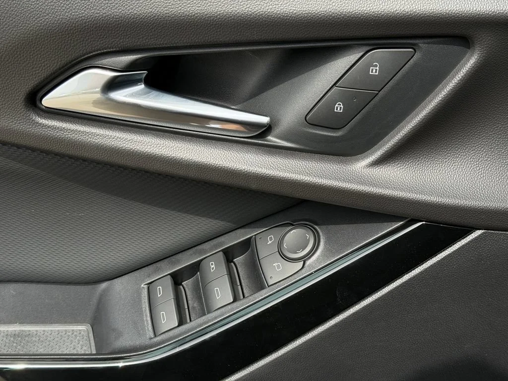 New 2027 Sterling Gray Metallic Chevrolet LT image 15
