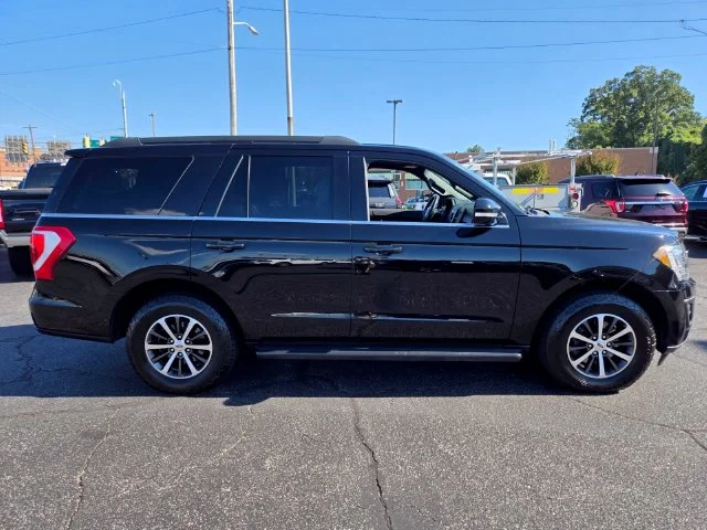 Used 2018 Black Ford XLT image 9