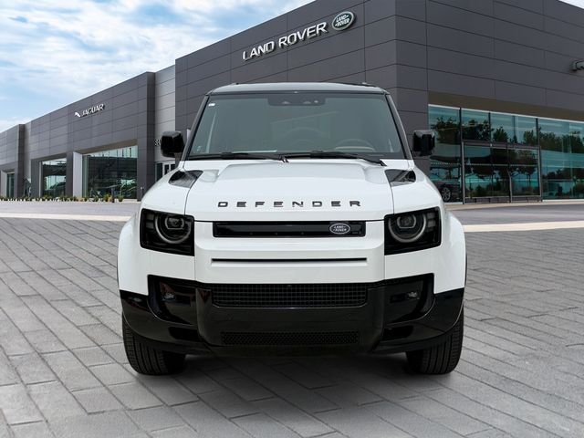 New 2026 Fuji White Land Rover X-Dynamic SE image 8