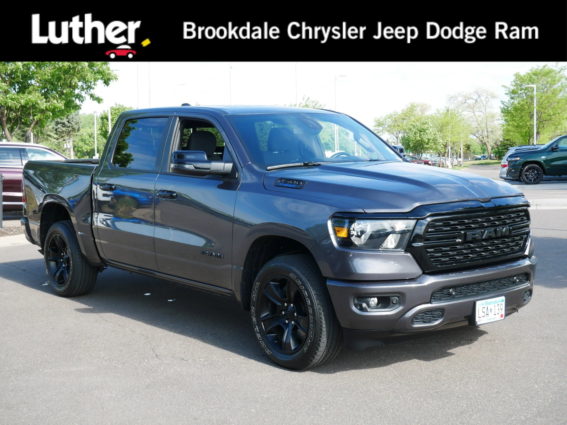 2024 RAM 1500 Big Horn/Lone Star 4x4 Crew Cab 5'7's photo