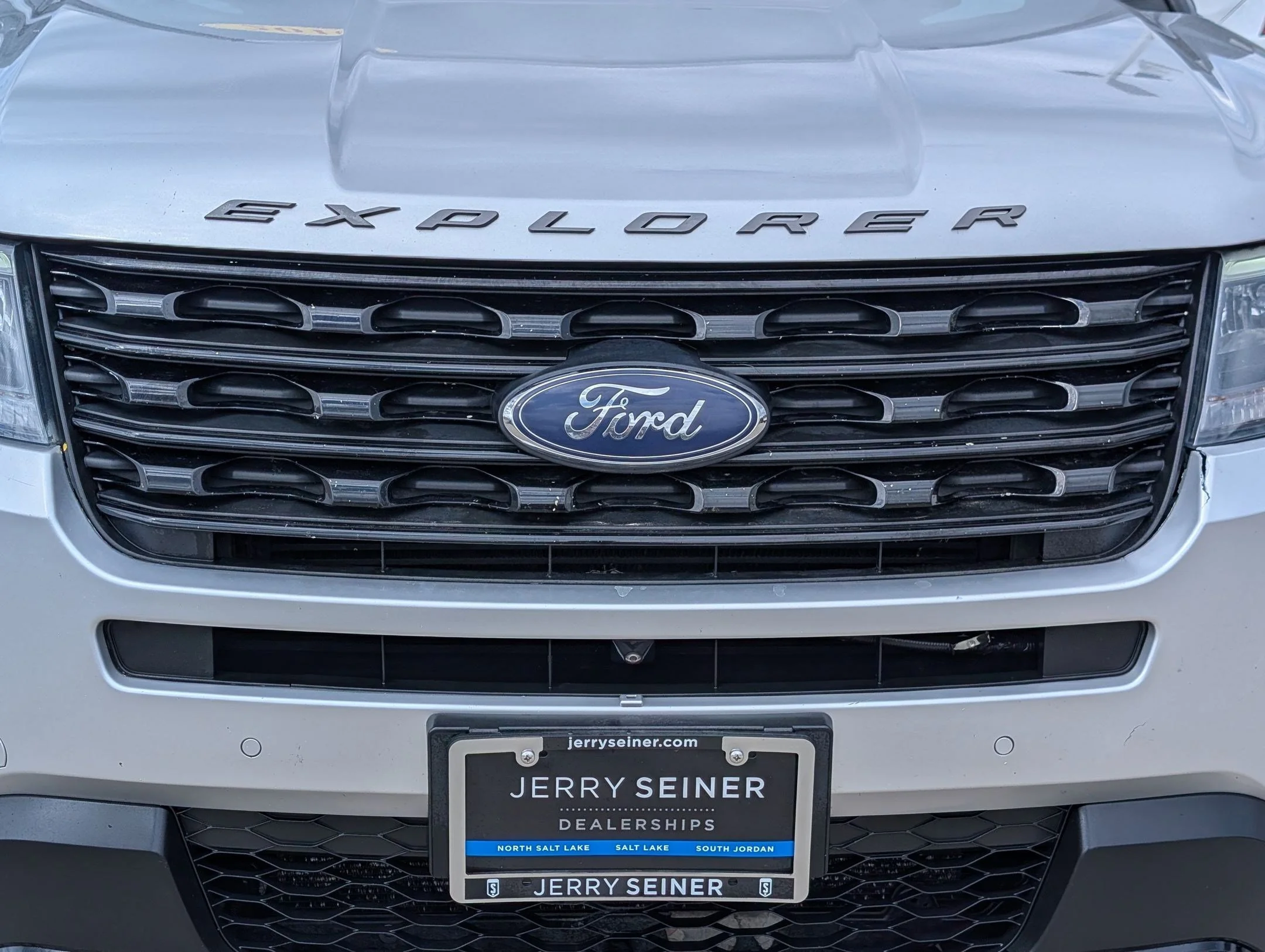 Used 2016 Ingot Silver Metallic Ford Sport image 9