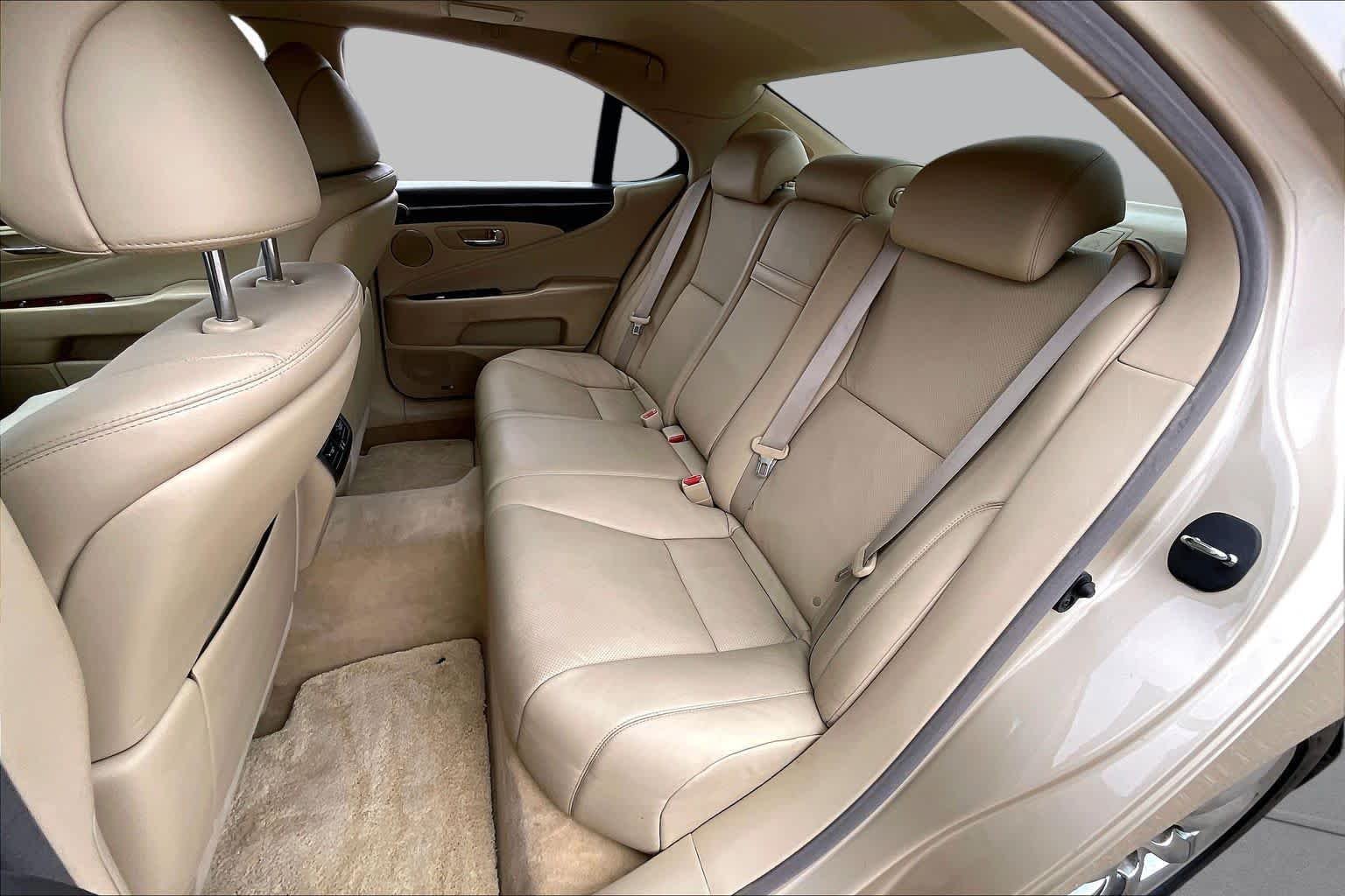 Used 2007 Golden Almond Metallic Lexus  image 20