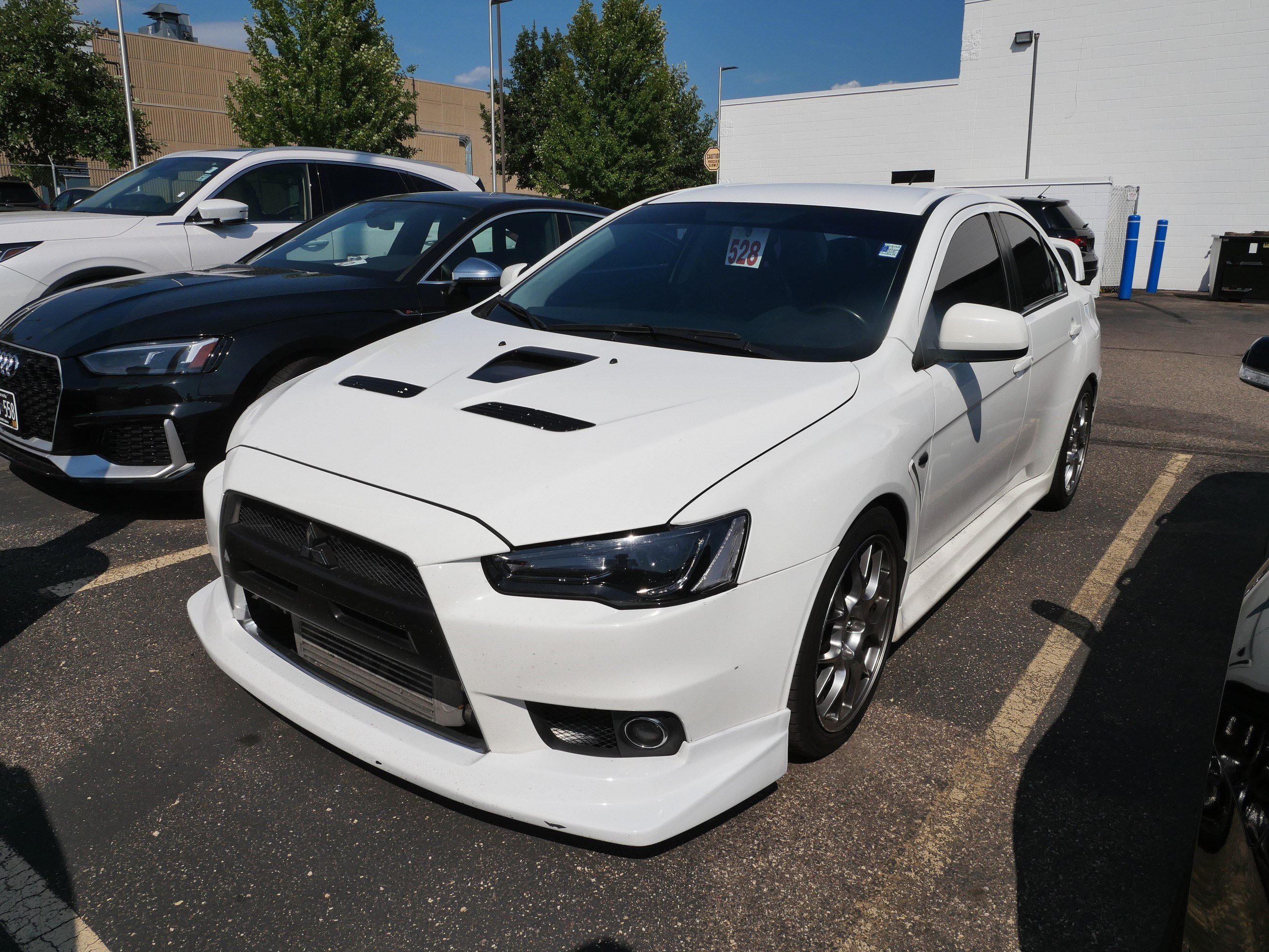 Used 2012 Wicked White Mitsubishi MR image 3