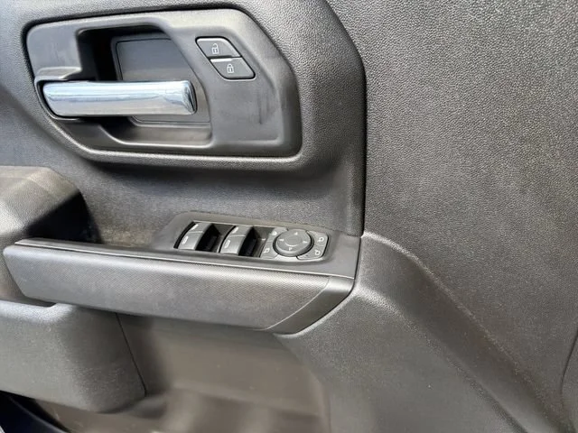 Used 2022 Summit White Chevrolet Custom image 20