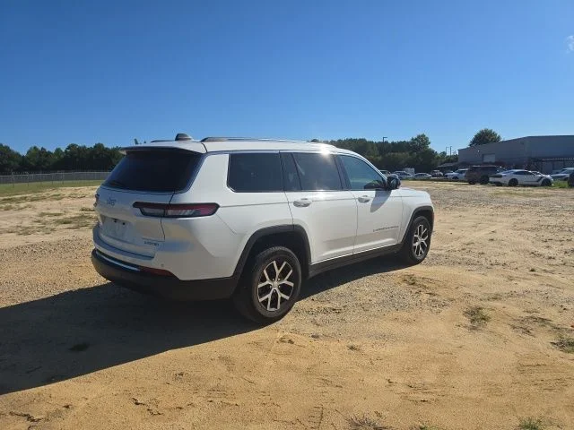 Used 2023 White Jeep Limited image 9
