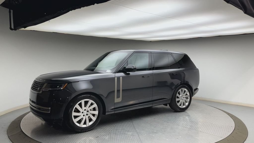Certified Used 2025 Carpathian Gray Premium Metallic Land Rover SE image 6